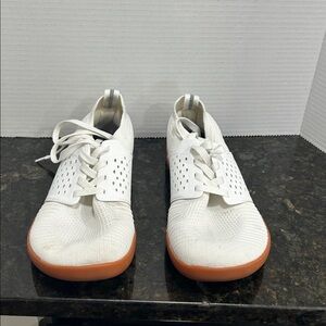 WHITIN Women's Minimalist Barefoot Low Zero Drop Shoes Size 9 wide